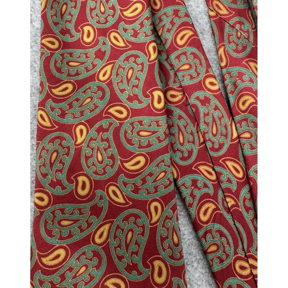 Perry Ellis Portfolio Silk Necktie Red Teal Paisley Italian Fabric Classic Tie